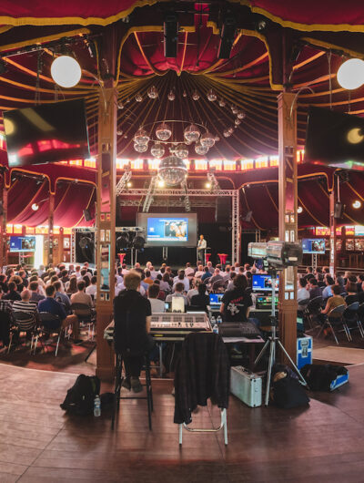 Le Mêm, Magic Mirror à Rennes